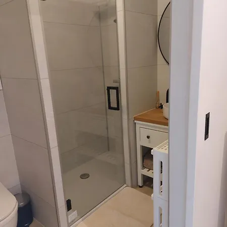 Lägenhet Gelijkvloers Vakantie-appartement Met Groot Zonnig Terras