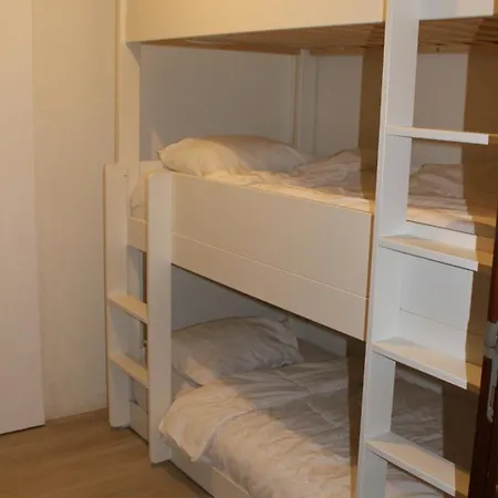 Gelijkvloers Vakantie-appartement Met Groot Zonnig Terras